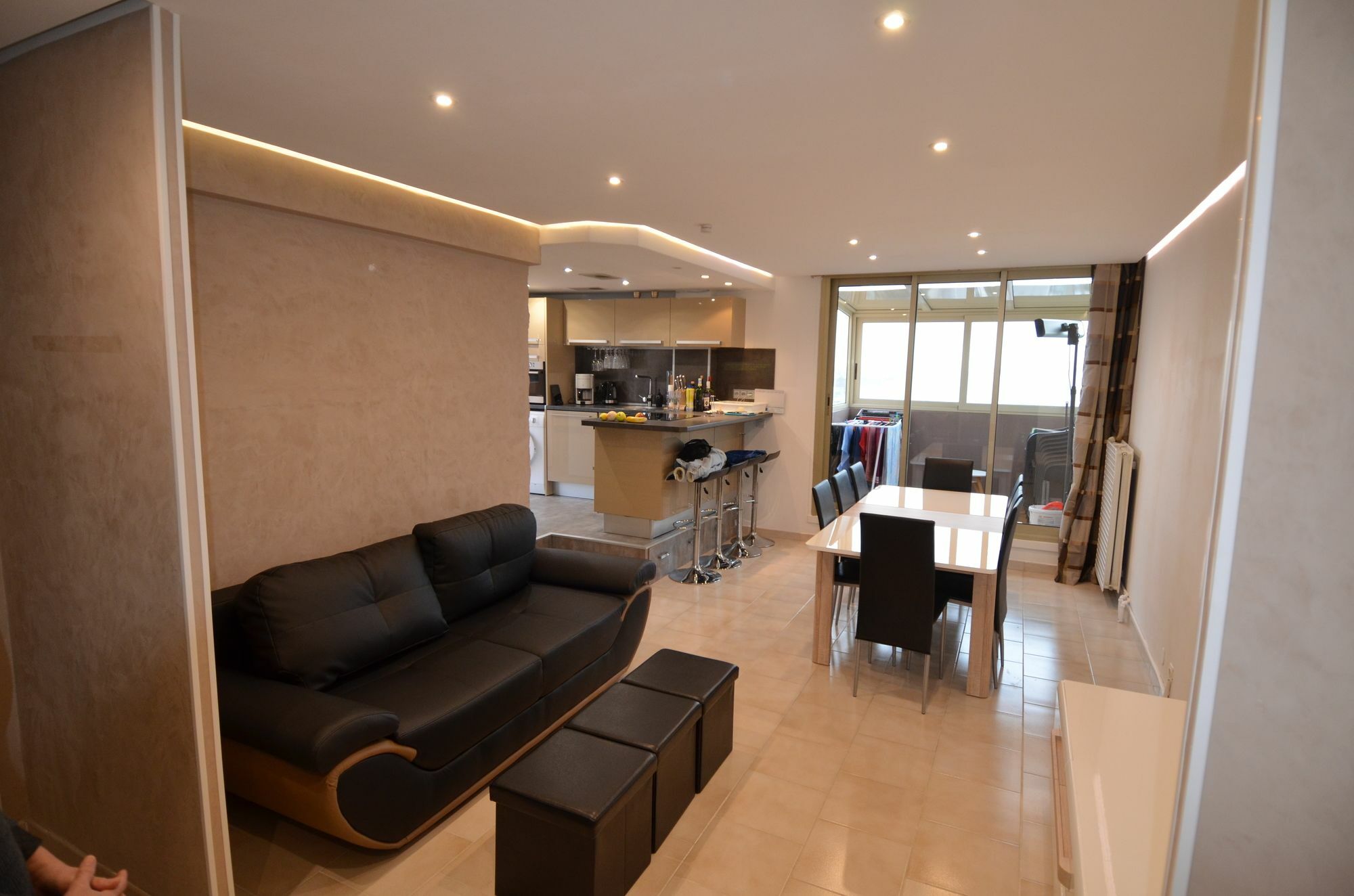 Rooftop 8 Personnes Grande Terrasse Avec Parking Quartier Aéroport Appartamento *